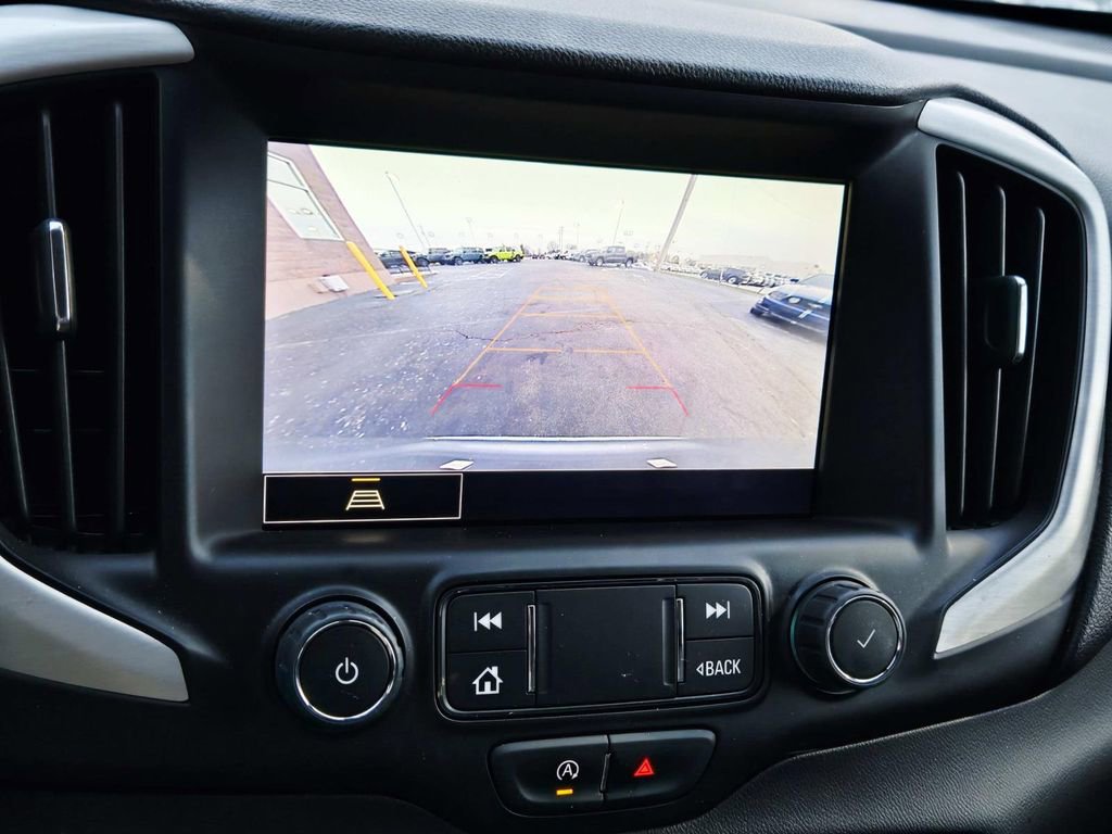 Used 2024 GMC Terrain SLT image 26