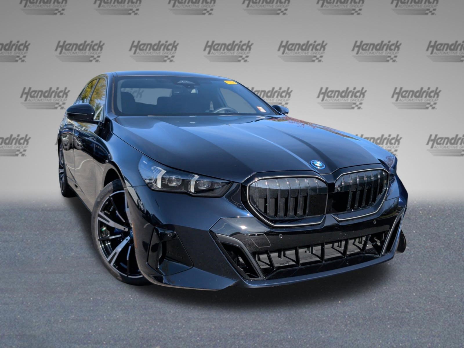 Certified 2025 BMW 550e xDrive 550e xDrive w/ Premium Package image 2