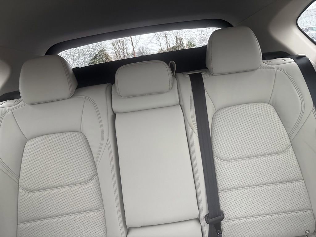 Used 2025 MAZDA CX-5 AWD 2.5 S w/ Preferred Package image 24