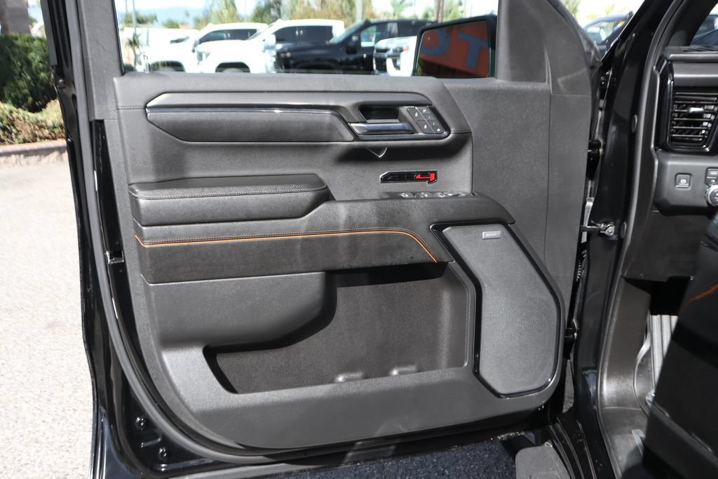 Used 2024 GMC Sierra 1500 AT4 w/ Technology Package AWD/4WD image 16