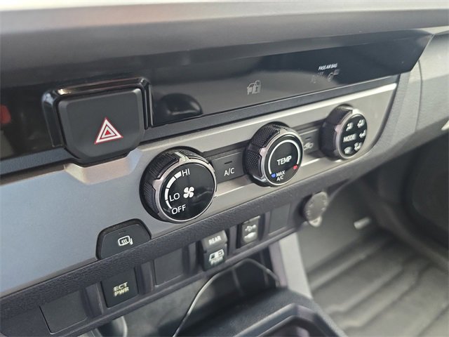 Used 2018 Toyota Tacoma SR5 image 21