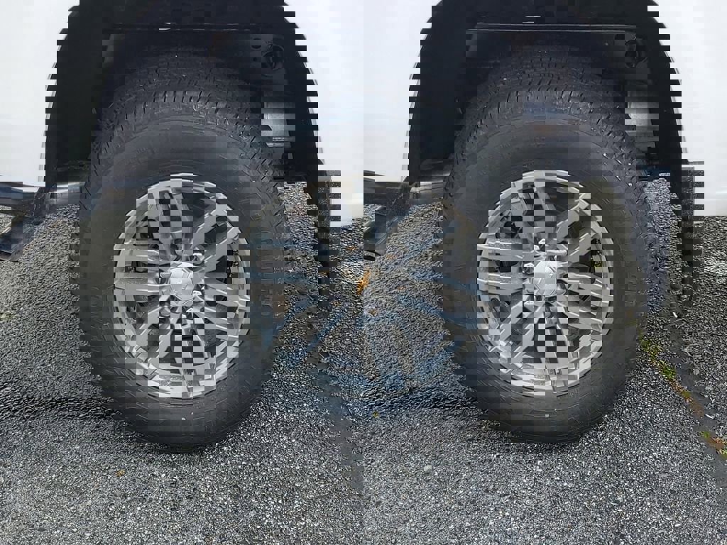 New 2025 Chevrolet Colorado LT w/ LT Convenience Package image 5