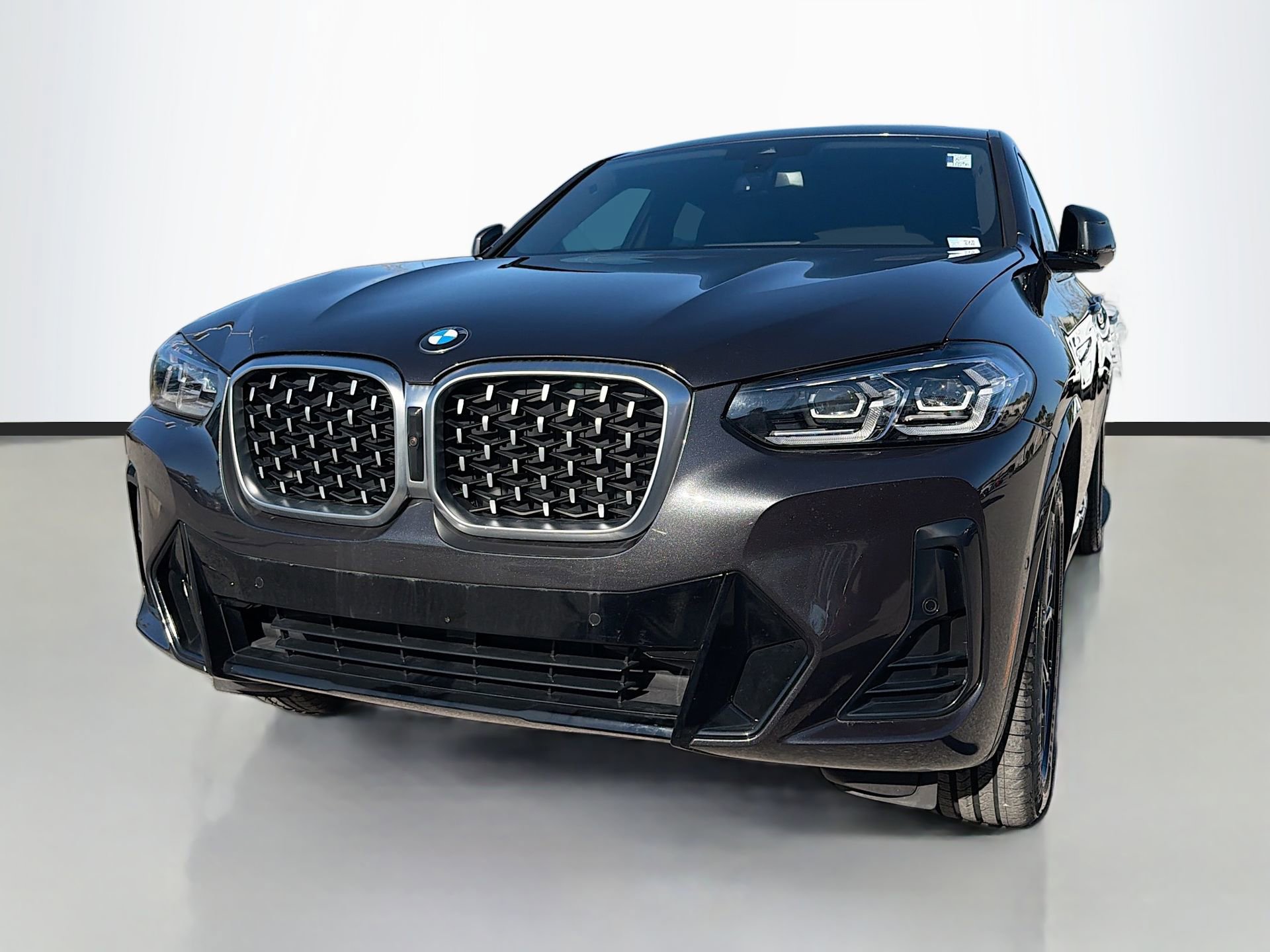 Certified 2025 BMW X4 xDrive30i image 8