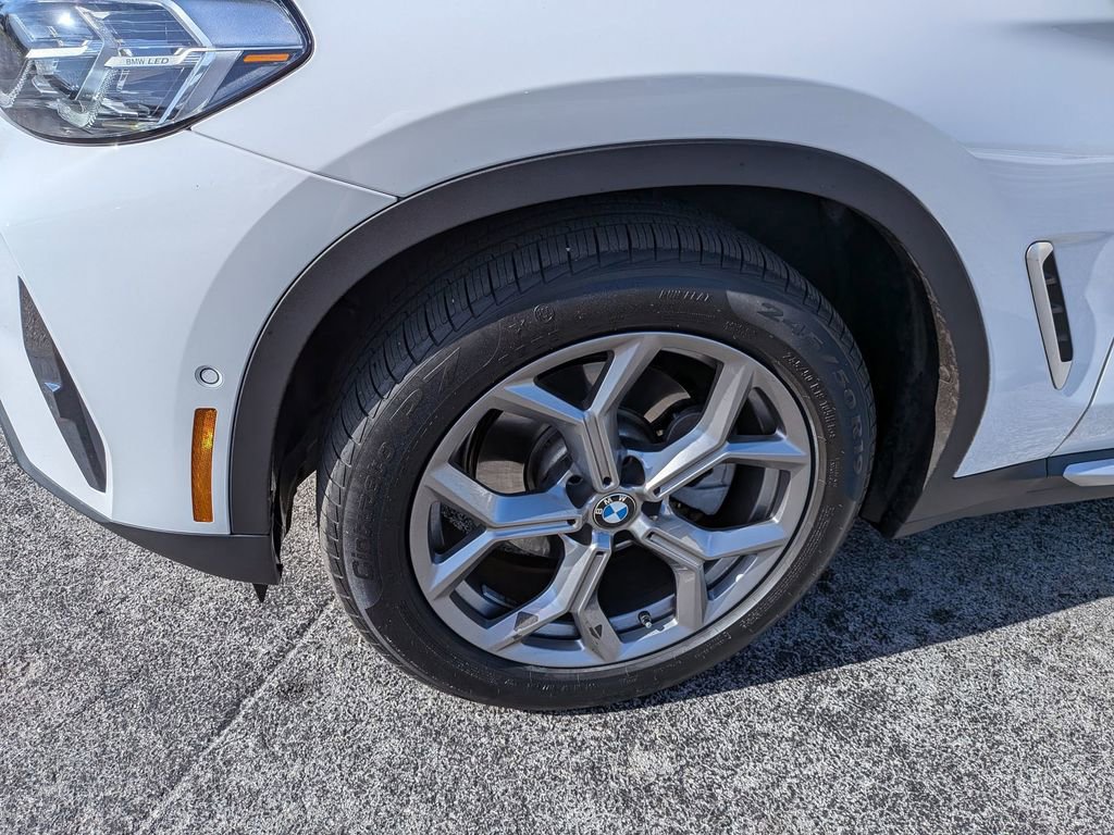 Used 2024 BMW X3 sDrive30i w/ Premium Package image 9