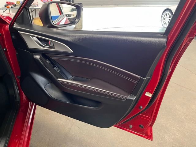 Used 2017 MAZDA MAZDA3 Touring FWD image 12