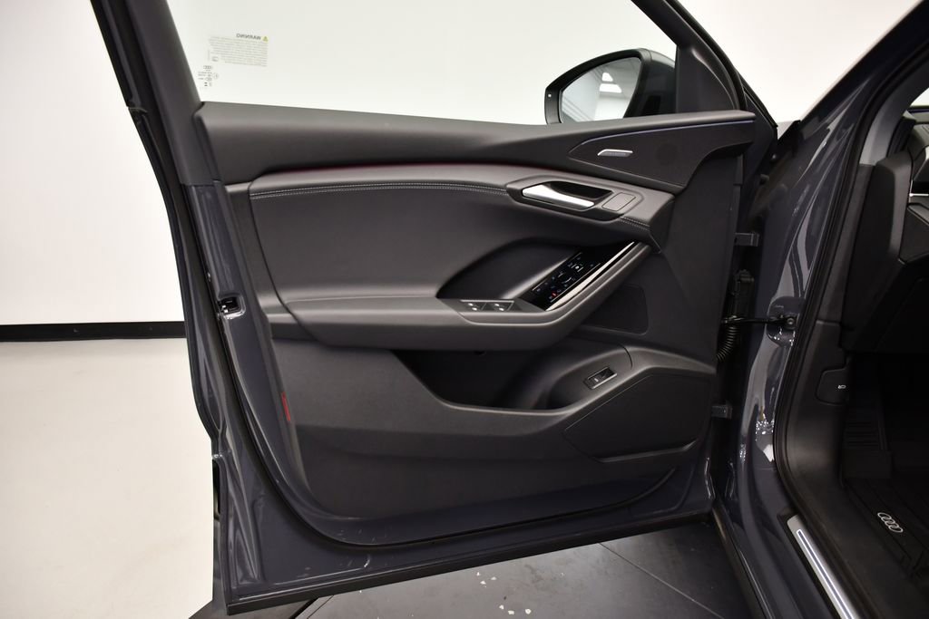 New 2025 Audi Q6 e-tron Premium Plus image 31