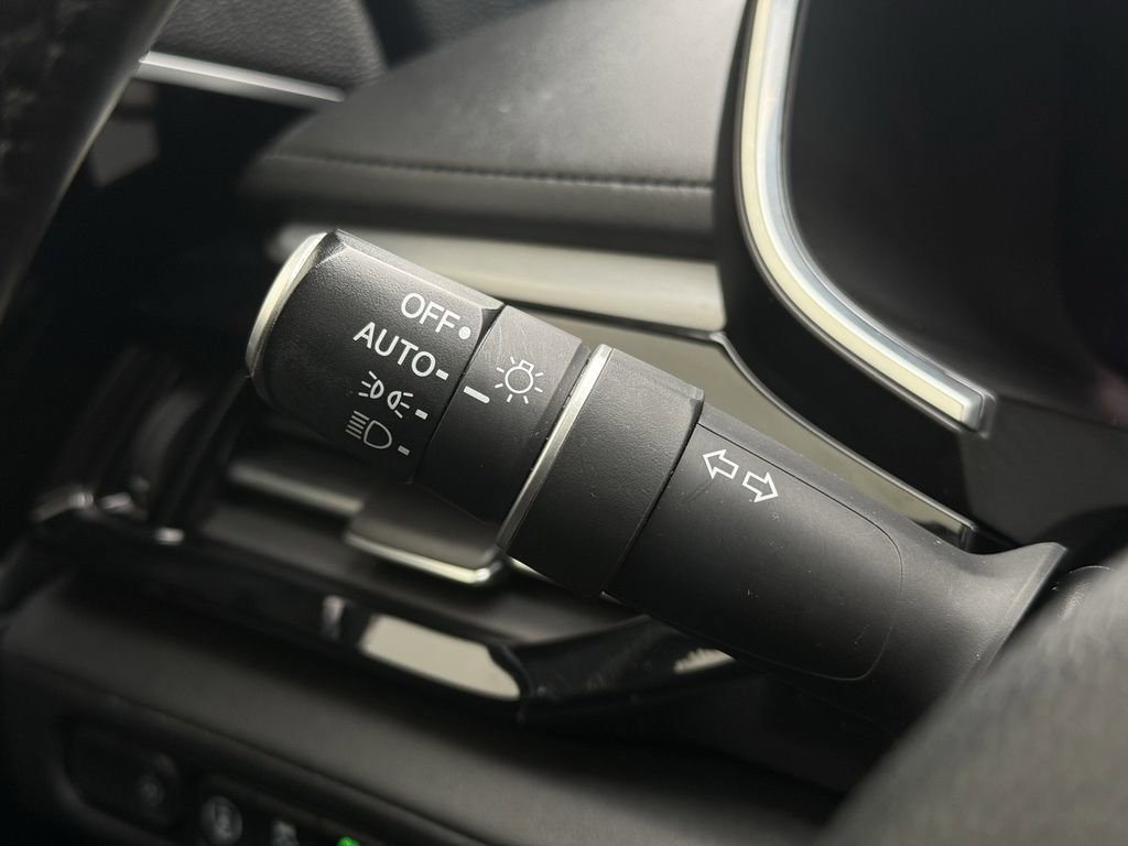 Used 2023 Acura MDX FWD w/ Technology Package image 23