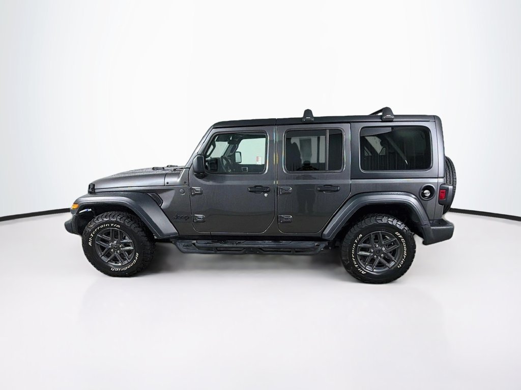 Used 2024 Jeep Wrangler Unlimited Sport AWD/4WD image 8