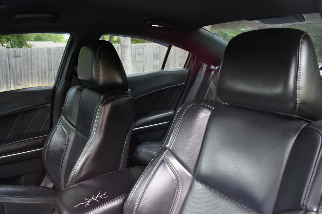 Used 2018 Dodge Charger R/T w/ Premium Group RWD image 14