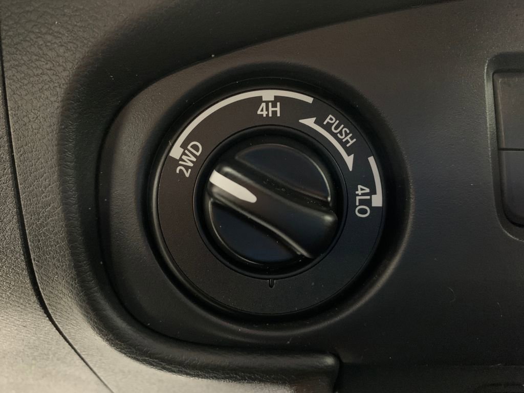 Used 2023 Nissan Frontier PRO-4X w/ Pro Convenience Package image 15