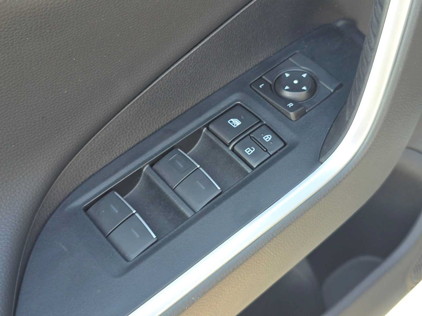 Certified 2025 Toyota RAV4 XSE w/ Advanced Technology Package AWD/4WD image 23