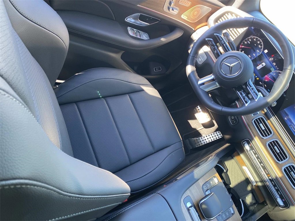 Used 2025 Mercedes-Benz GLS 450 4MATIC image 31