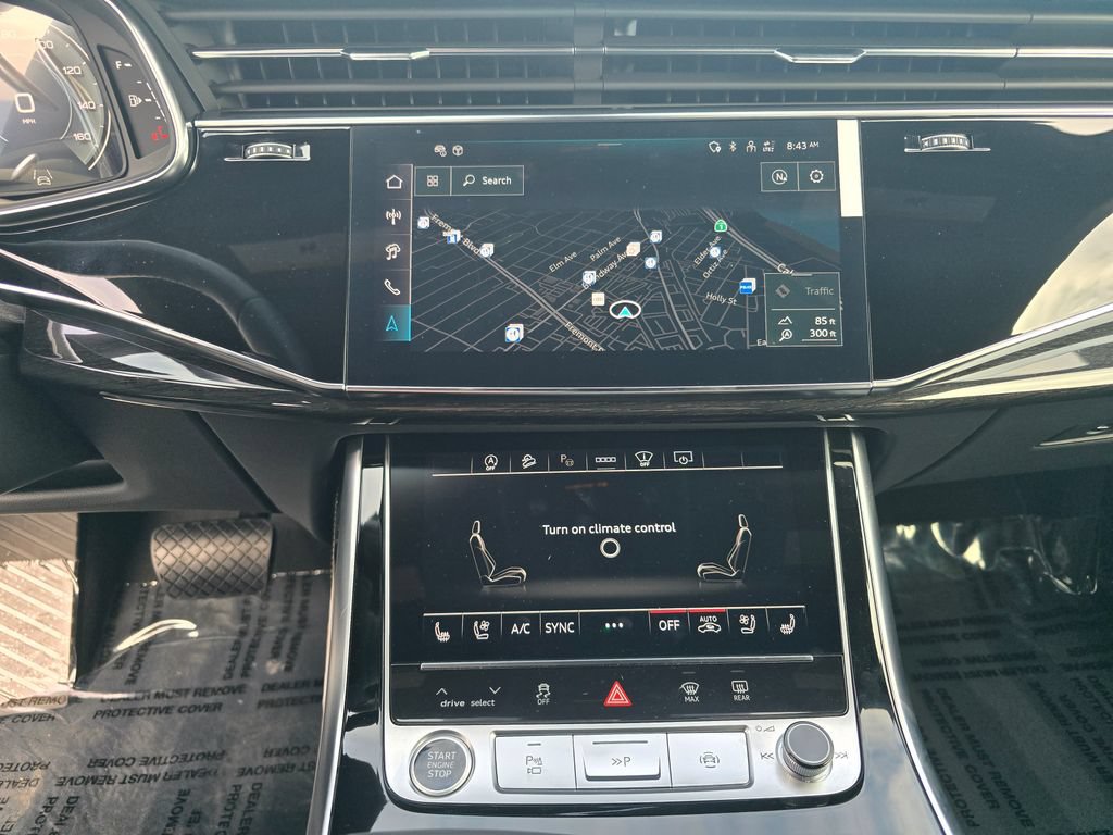 Used 2025 Audi Q8 Prestige w/ Prestige Package image 6
