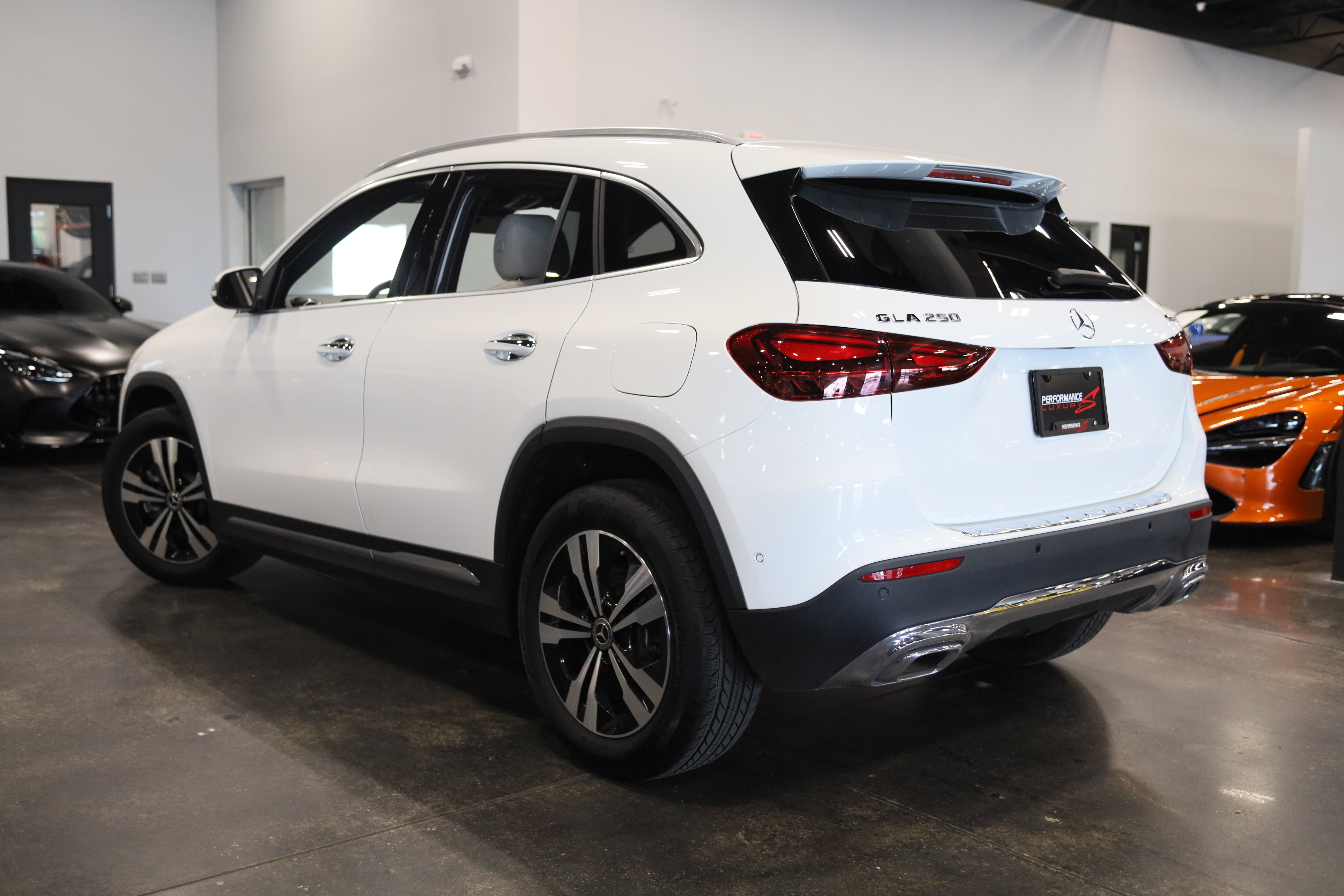 Used 2024 Mercedes-Benz GLA 250 4MATIC image 4