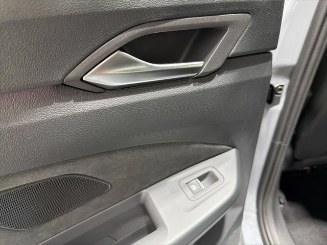 New 2026 Volkswagen GTI SE FWD image 28