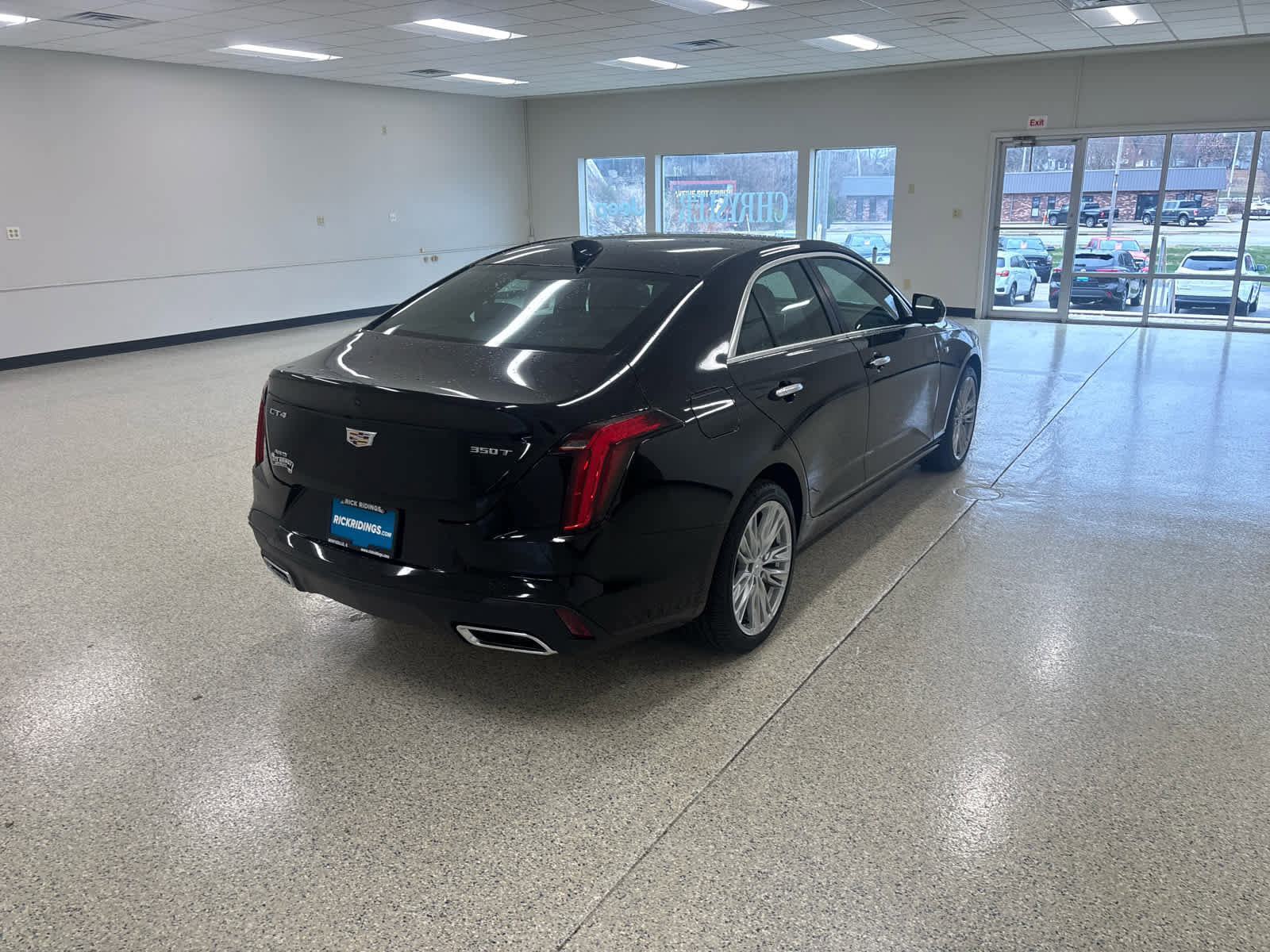 Used 2025 Cadillac CT4 Premium Luxury image 7