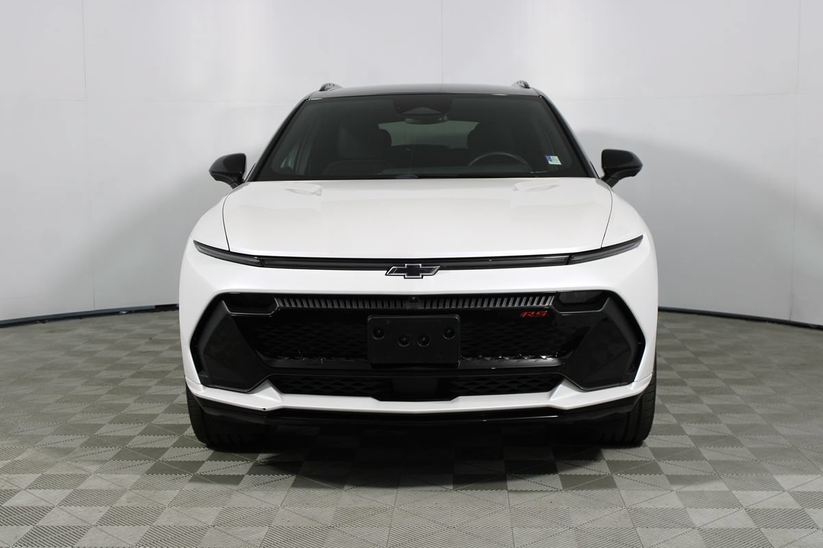 Used 2024 Chevrolet Equinox EV RS FWD image 28