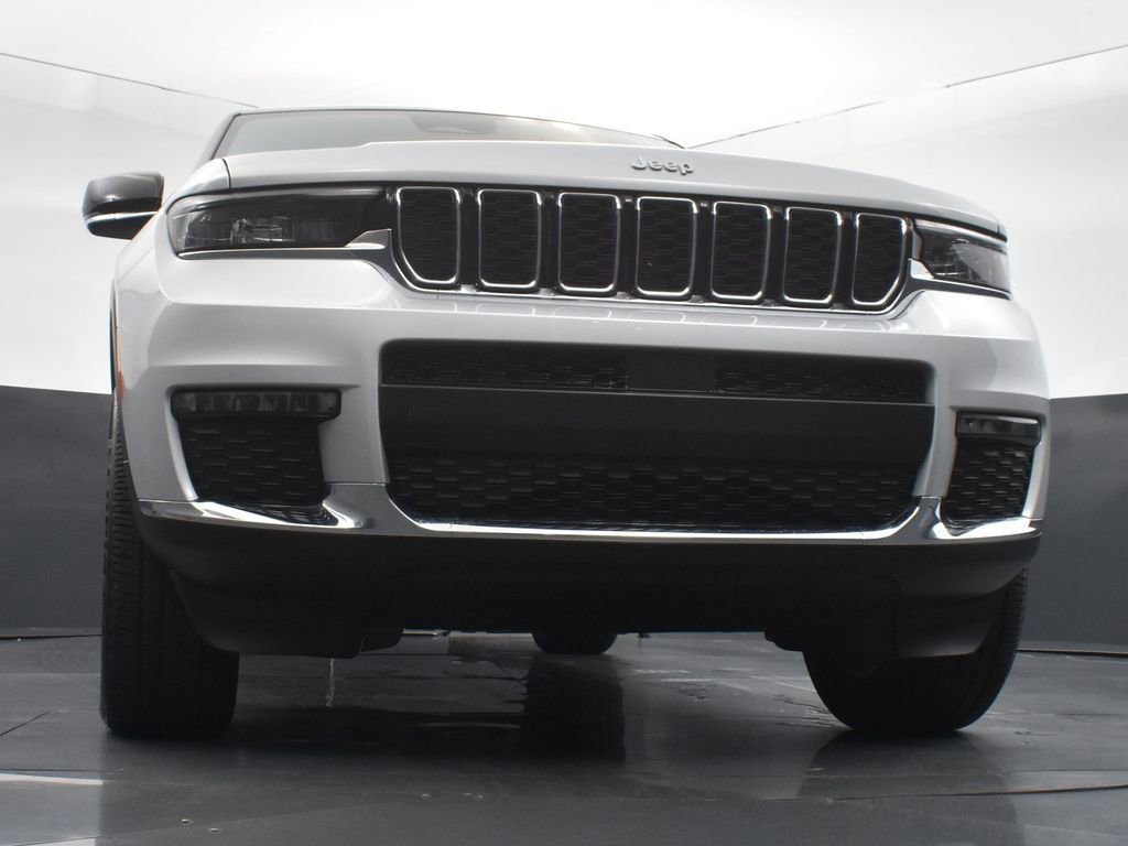 Used 2024 Jeep Grand Cherokee L Limited w/ Trailer Tow Package AWD/4WD image 55