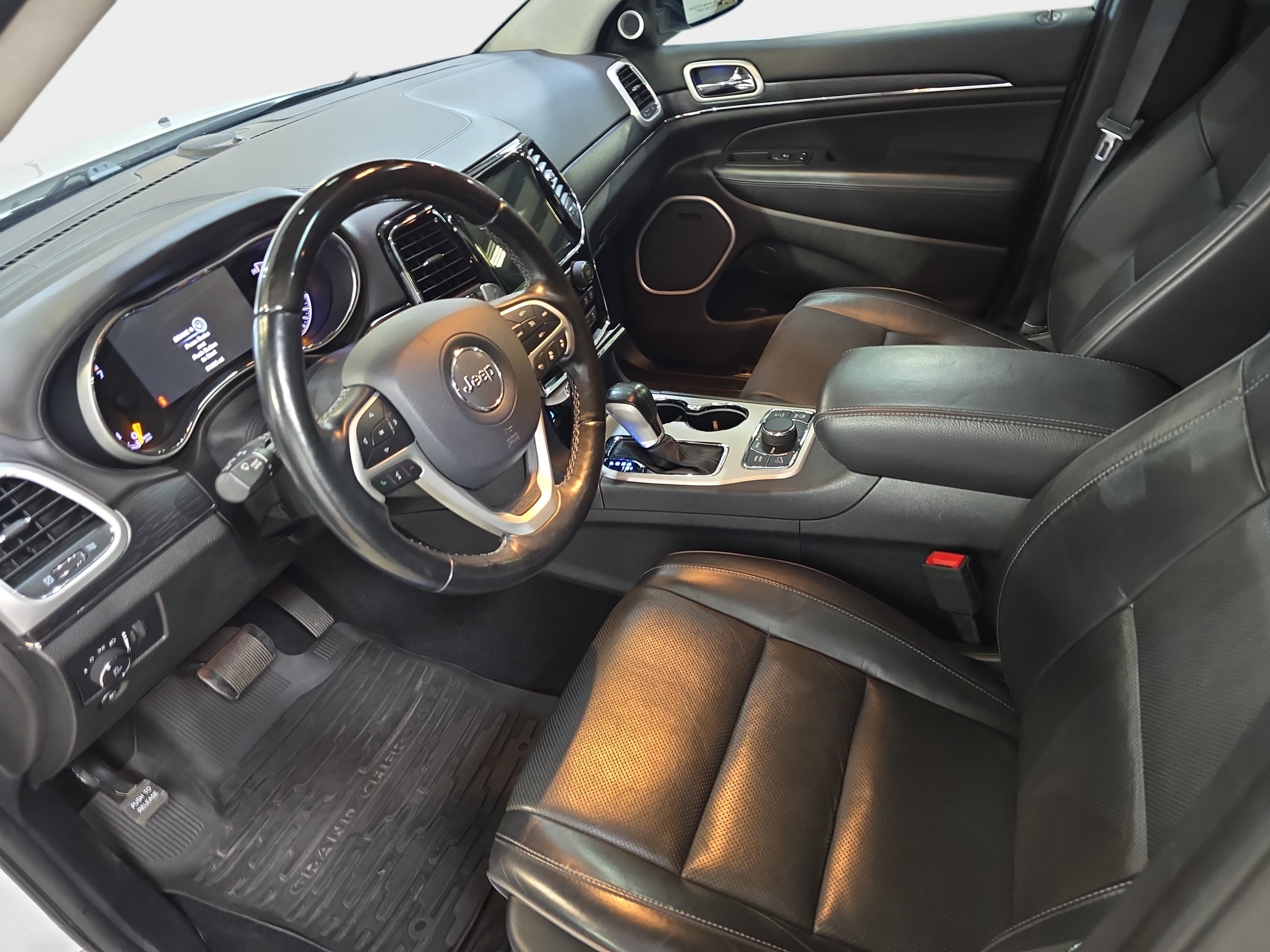Used 2021 Jeep Grand Cherokee Summit AWD/4WD image 13