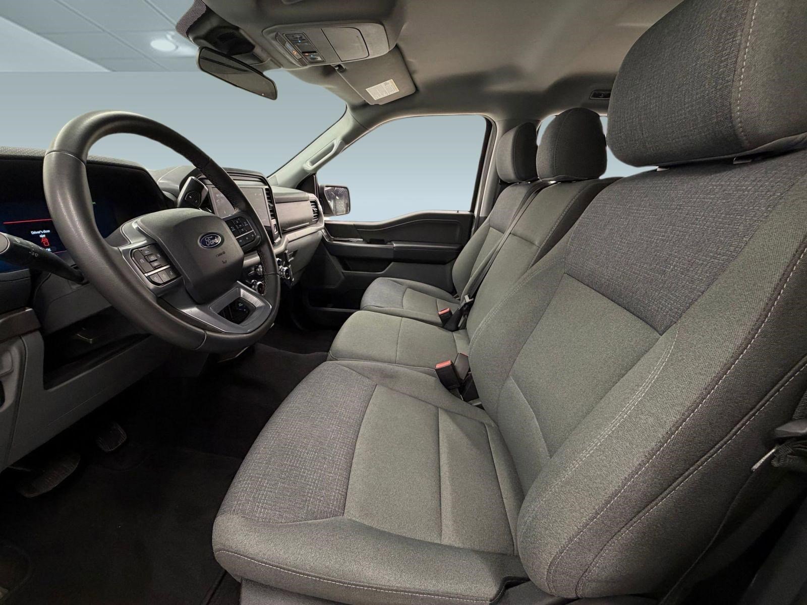 Used 2025 Ford F150 XLT w/ Equipment Group 301A Standard image 18