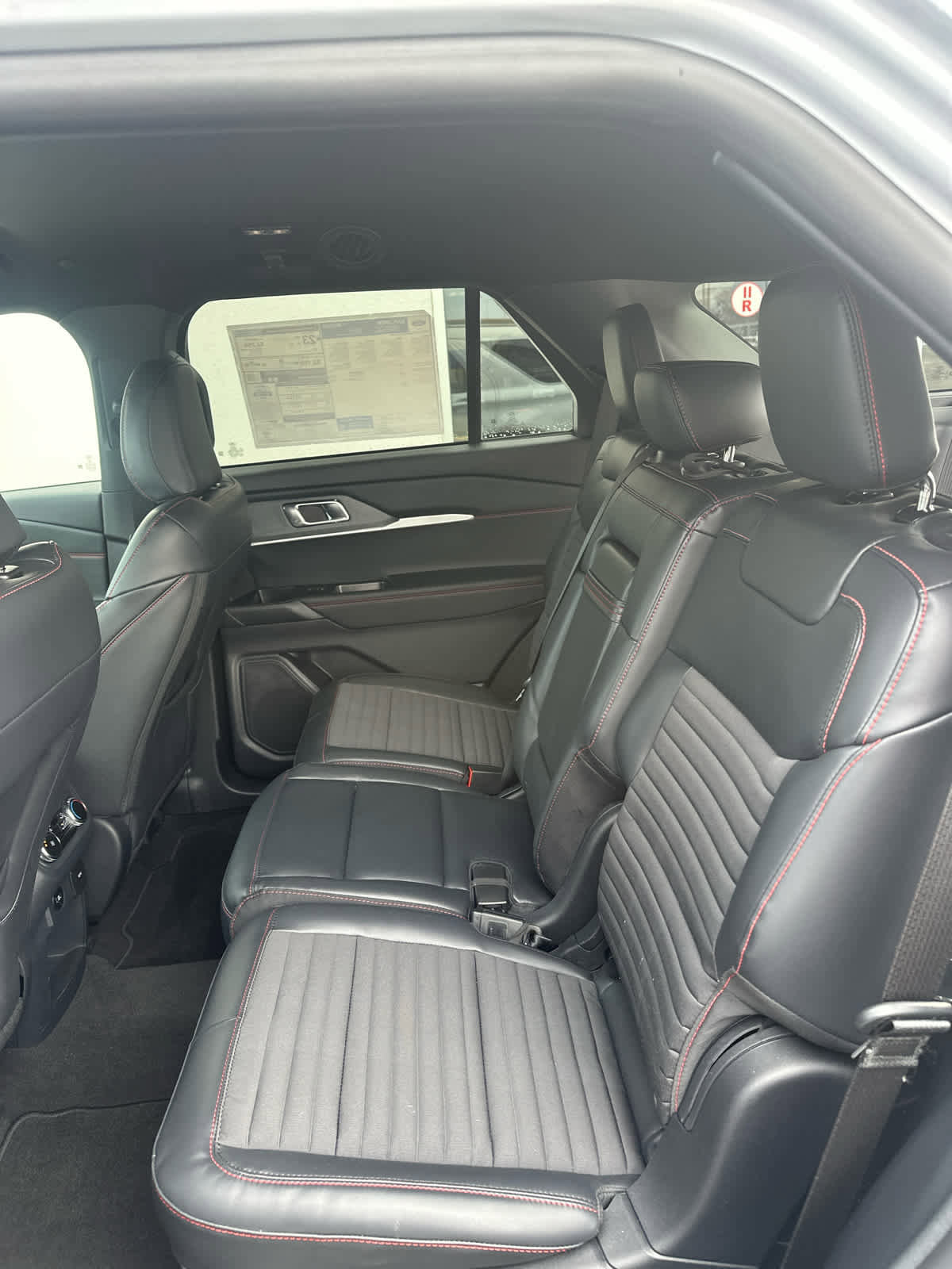 New 2026 Ford Explorer ST-Line w/ ST-Line Street Pack image 12