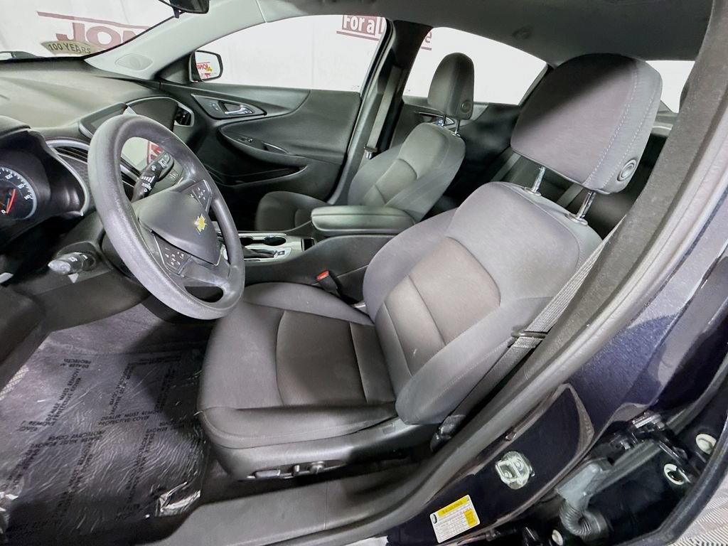 Used 2023 Chevrolet Malibu LT FWD image 24