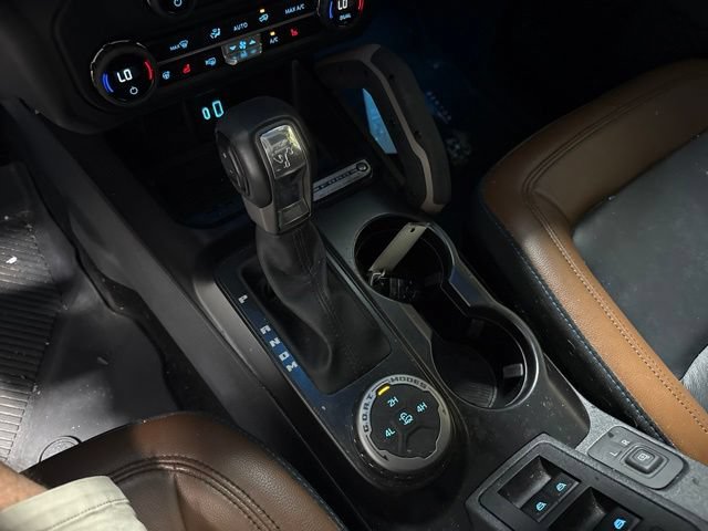 Used 2024 Ford Bronco Outer Banks AWD/4WD image 6