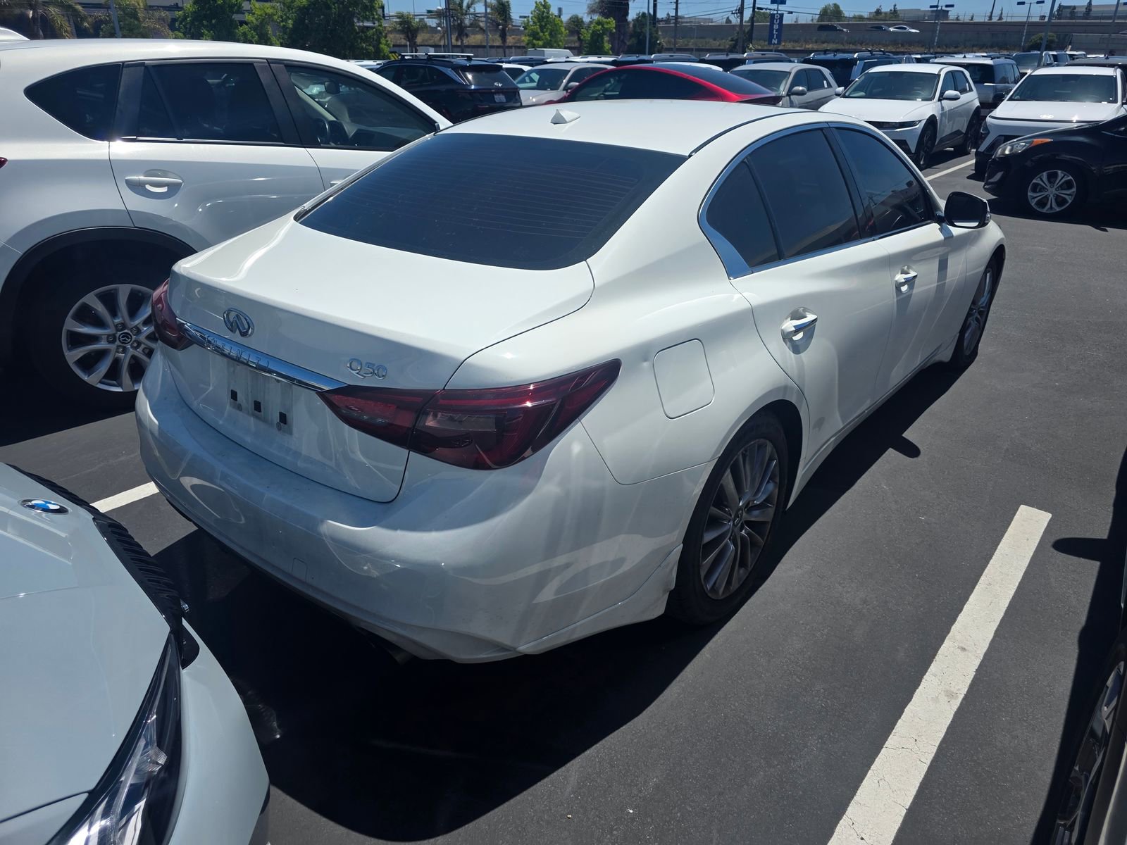 Used 2018 INFINITI Q50 Luxe w/ Essential Package (3.0T Luxe) RWD image 3