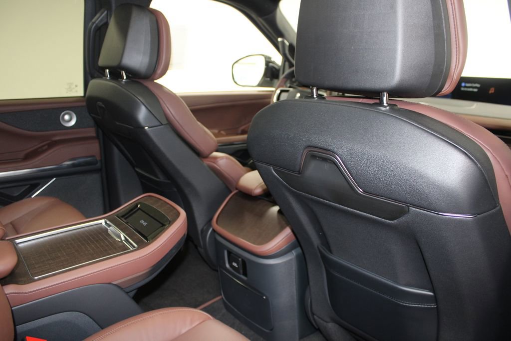 New 2026 Lincoln Navigator L Reserve image 38