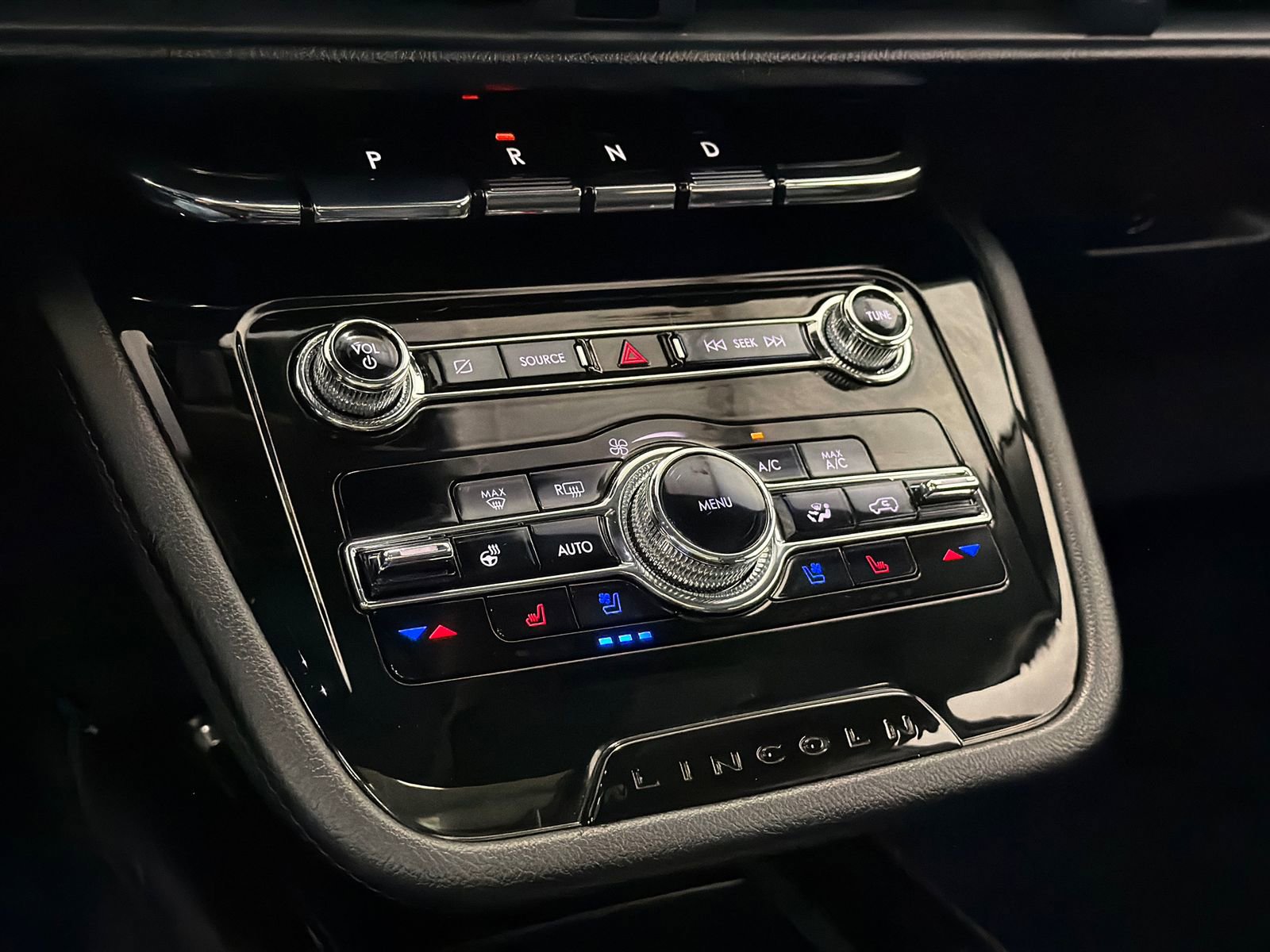 Used 2022 Lincoln Corsair AWD w/ Premium Package image 28