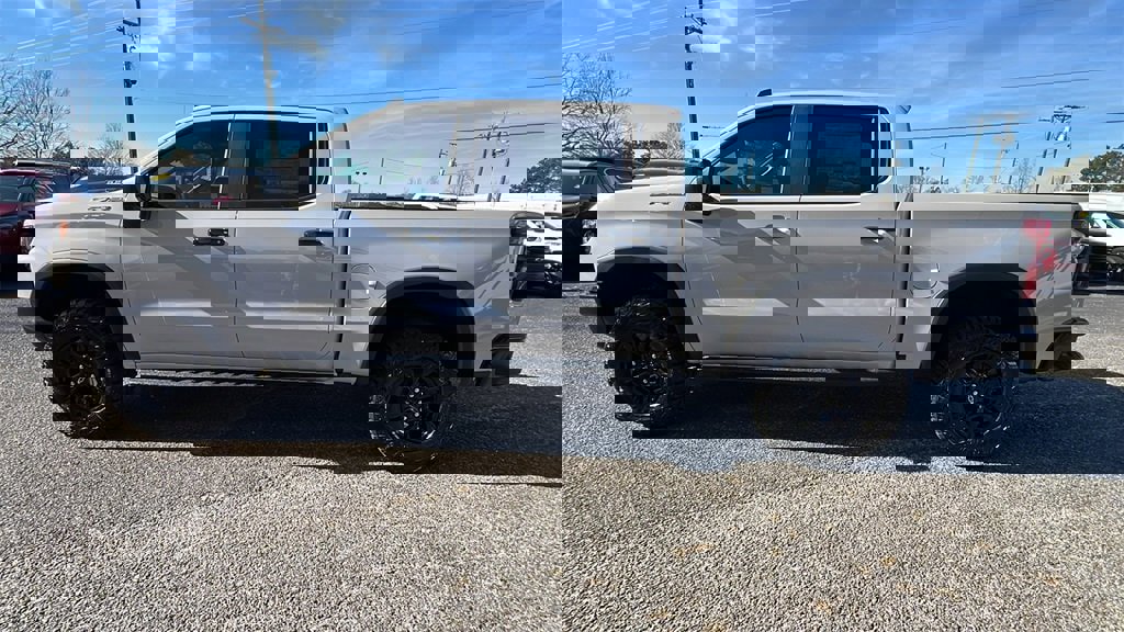 New 2026 Chevrolet Silverado 1500 ZR2 image 8