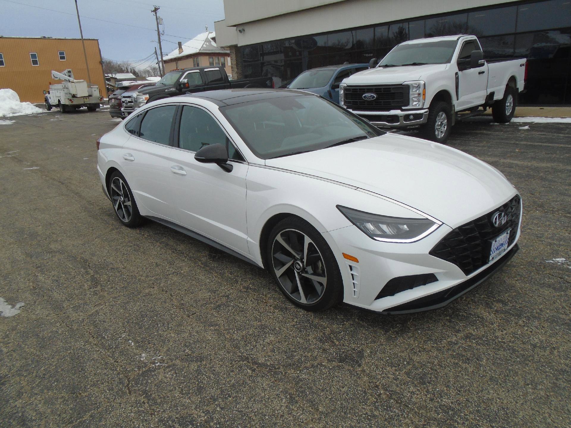 Used 2022 Hyundai Sonata SEL Plus w/ Cargo Package image 1