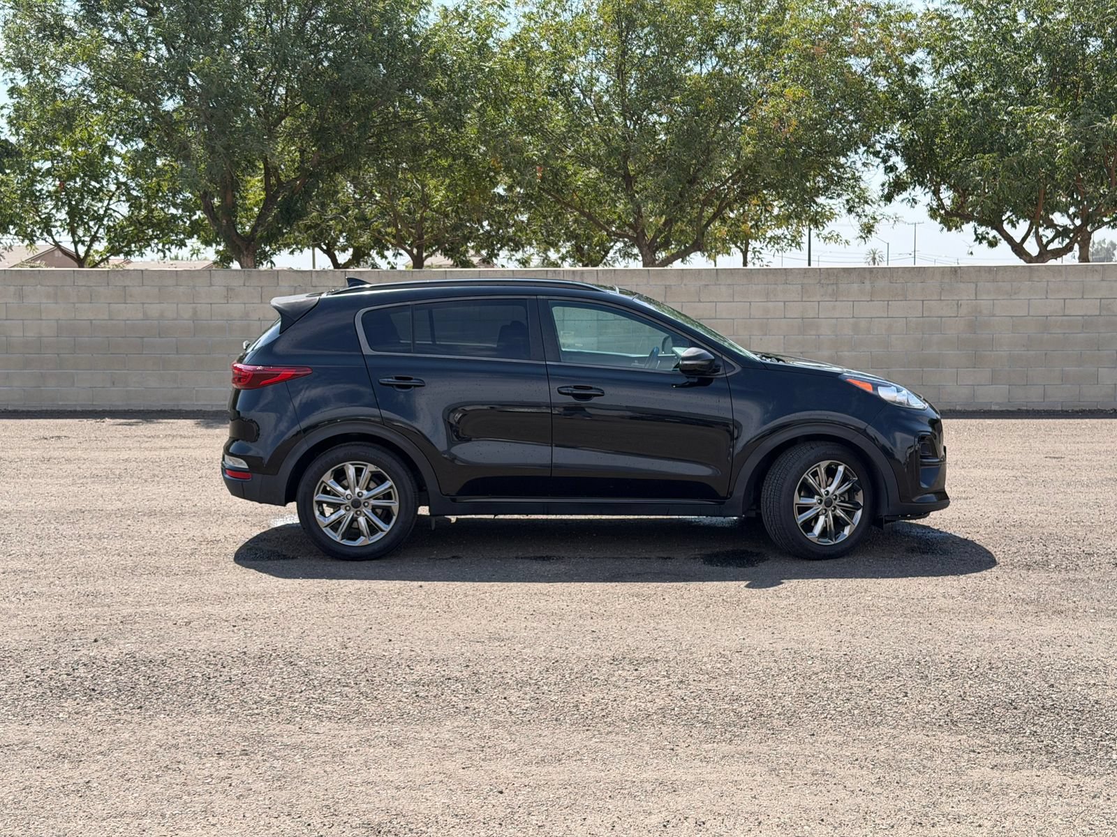Used 2022 Kia Sportage Nightfall Edition w/ Nightfall Fwd Premium Package image 2