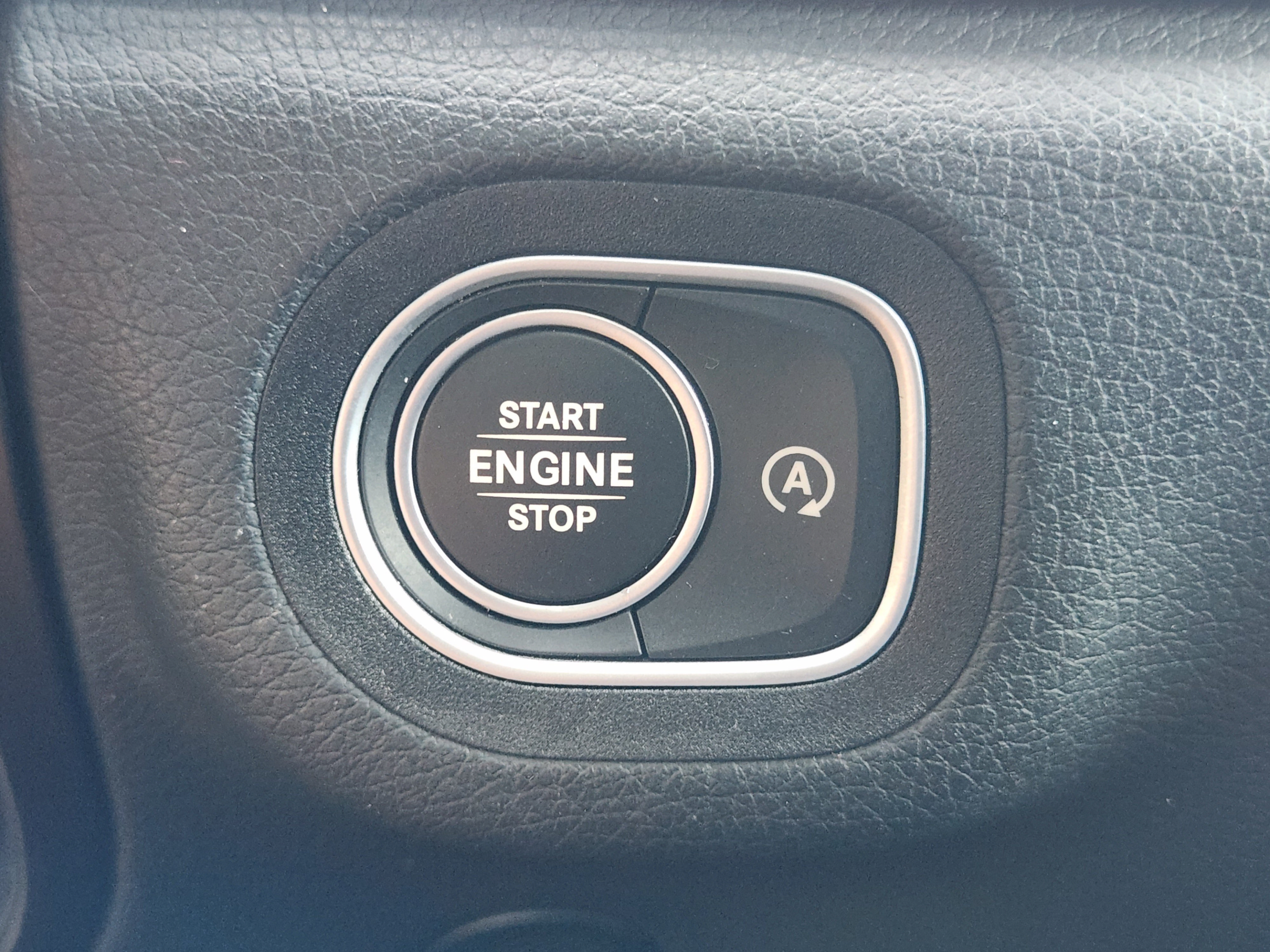 Used 2024 Mercedes-Benz GLS 450 4MATIC image 14
