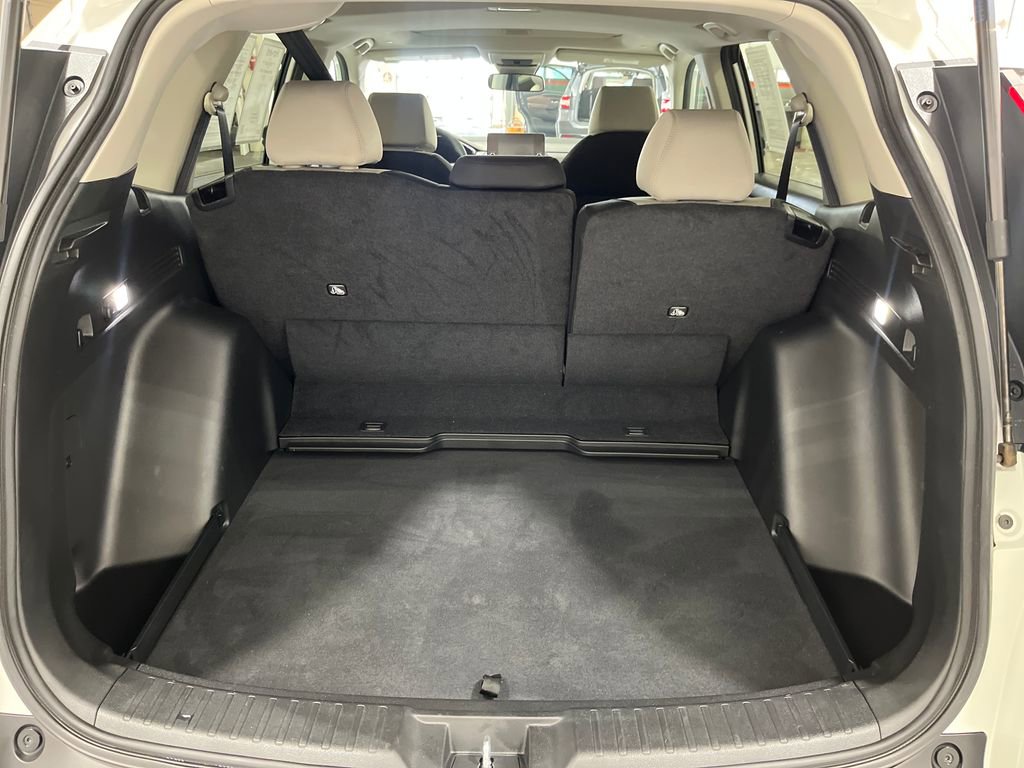 Used 2025 Honda CR-V EX image 8