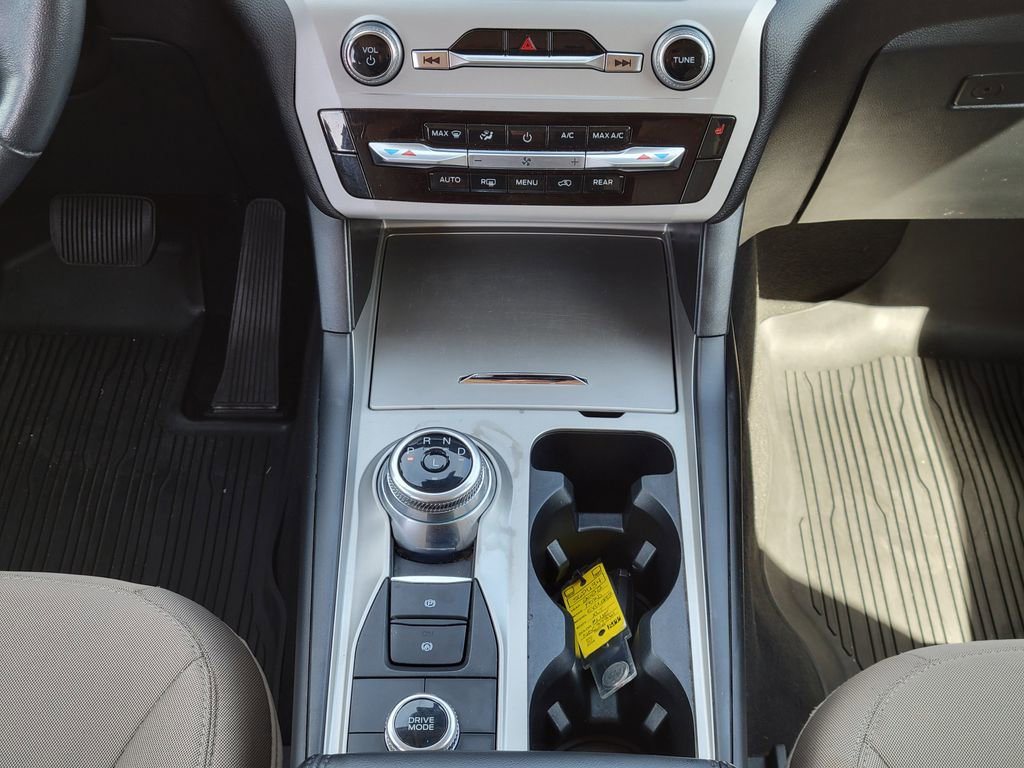 Certified 2022 Ford Explorer XLT image 24