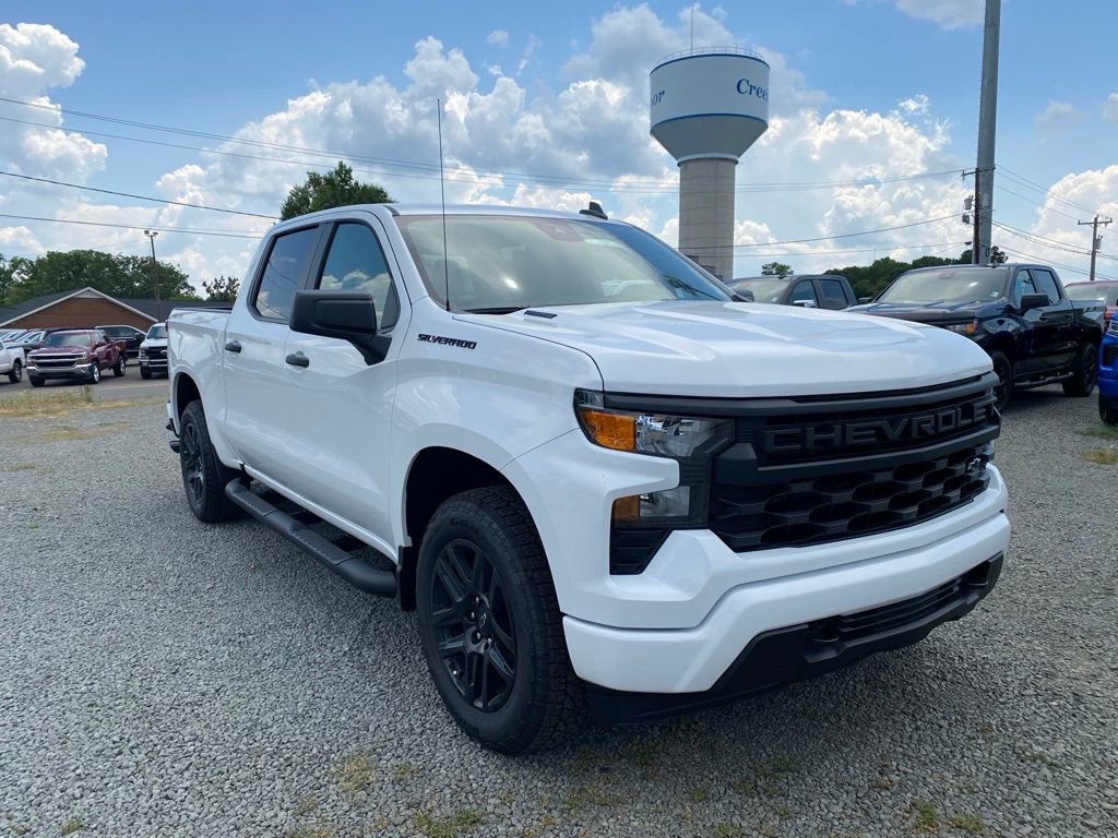 New 2025 Chevrolet Silverado 1500 Custom w/ Turbomax Blackout Package