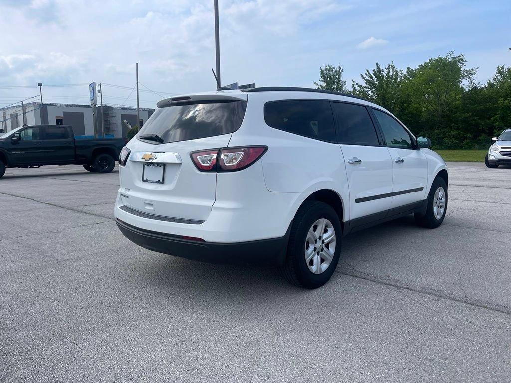 Used 2017 Chevrolet Traverse LS FWD image 5