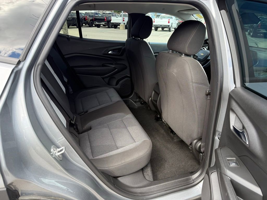 Used 2024 Chevrolet Trax LS FWD image 14