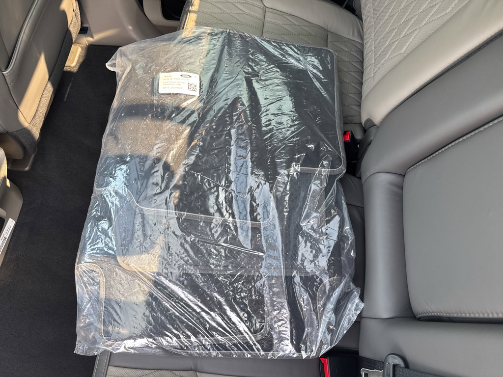 New 2025 Ford F350 Platinum w/ Platinum Plus Package image 26