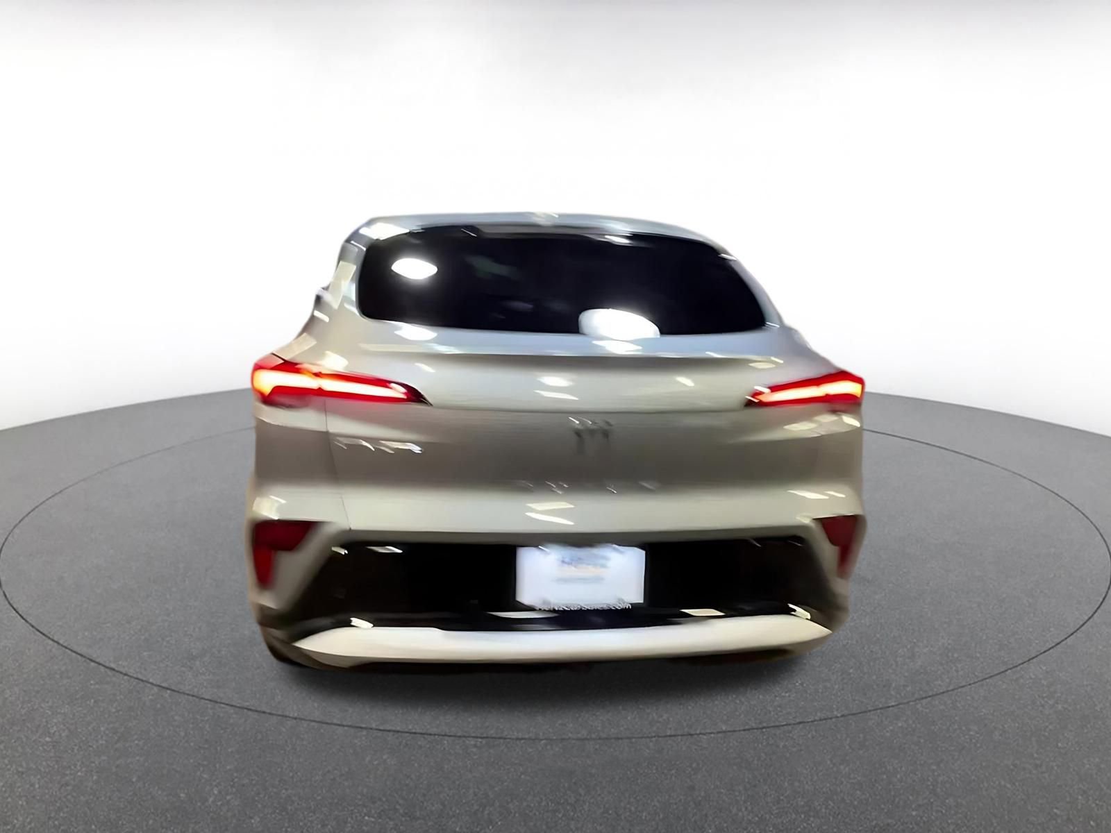 Used 2025 Buick Envista Sport Touring image 12