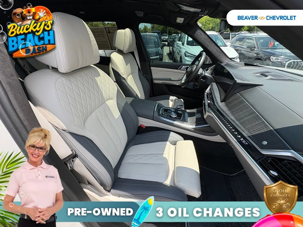 Used 2025 BMW ALPINA XB7 AWD/4WD image 32