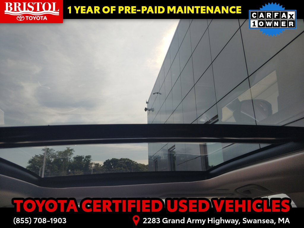 Certified 2024 Toyota Grand Highlander AWD image 22