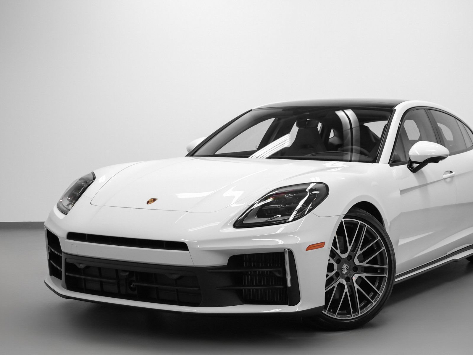 New 2026 Porsche Panamera 4 AWD/4WD image 7