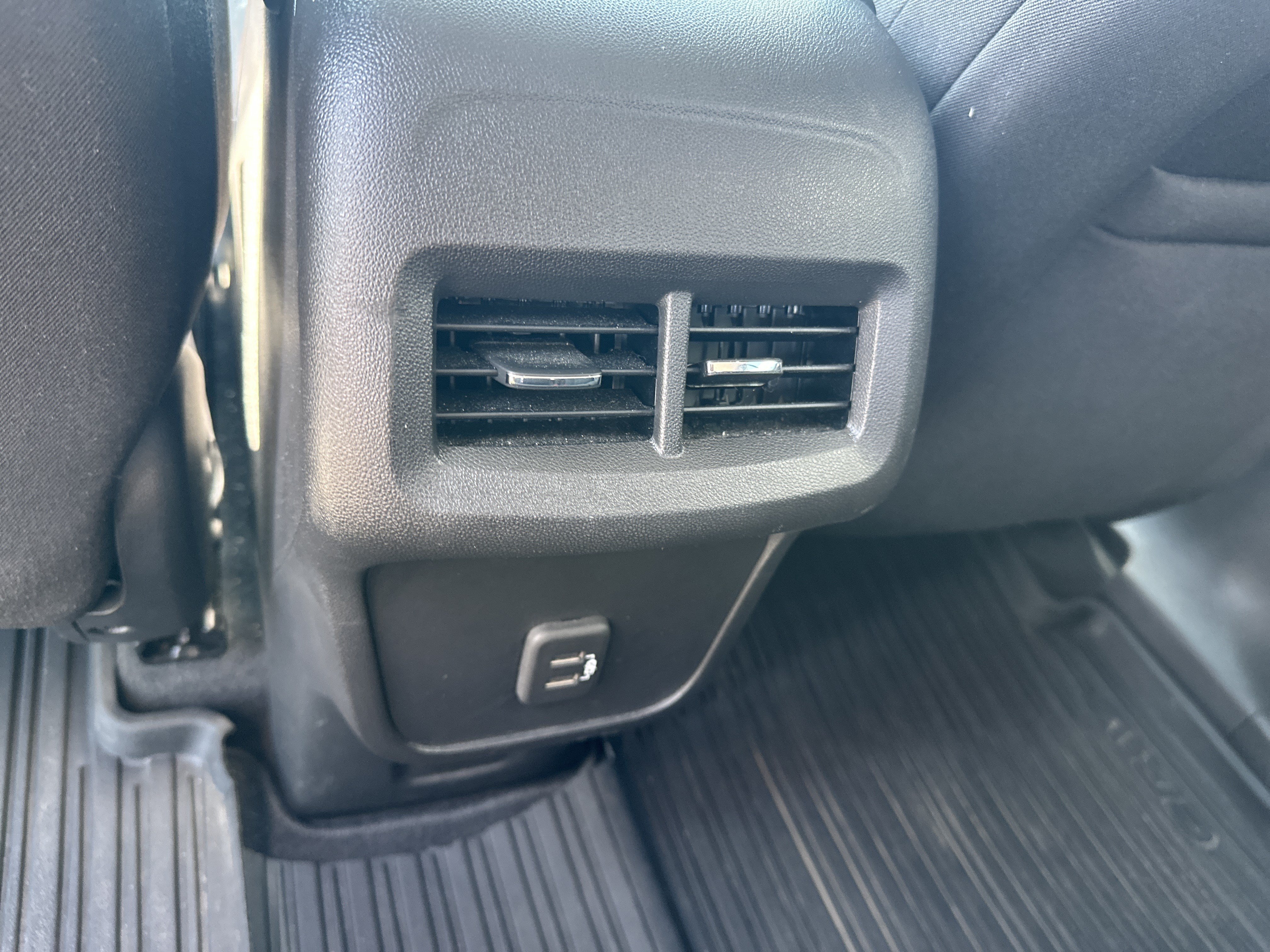 Used 2024 Chevrolet Equinox LT AWD/4WD image 28