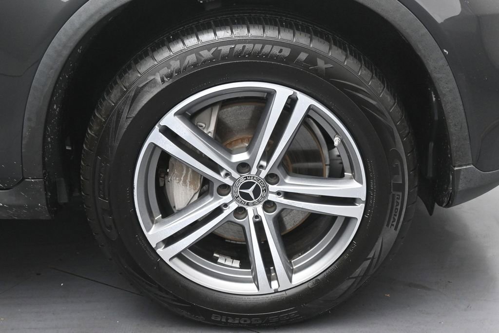 Used 2020 Mercedes-Benz GLC 300 4MATIC image 32