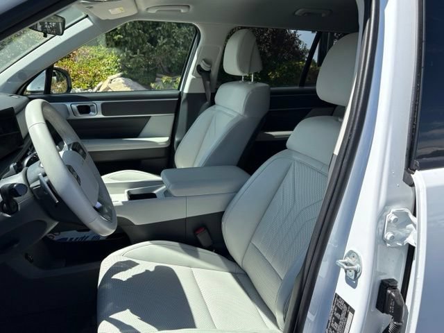 Used 2026 Hyundai Santa Fe SEL AWD/4WD image 17