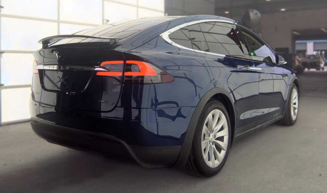 Used 2018 Tesla Model X 75D AWD/4WD image 4