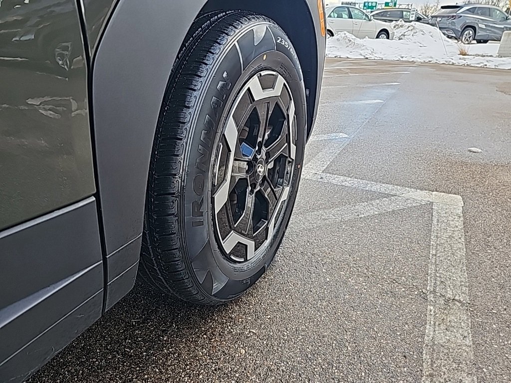 Certified 2025 Hyundai Santa Fe SEL image 46