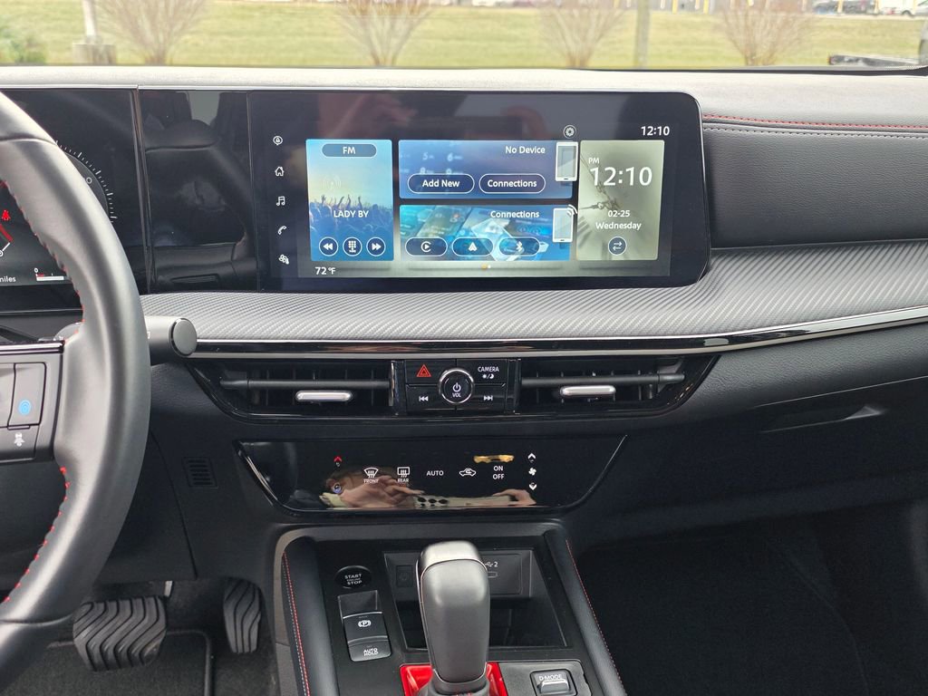 Used 2025 Nissan Kicks SR image 20